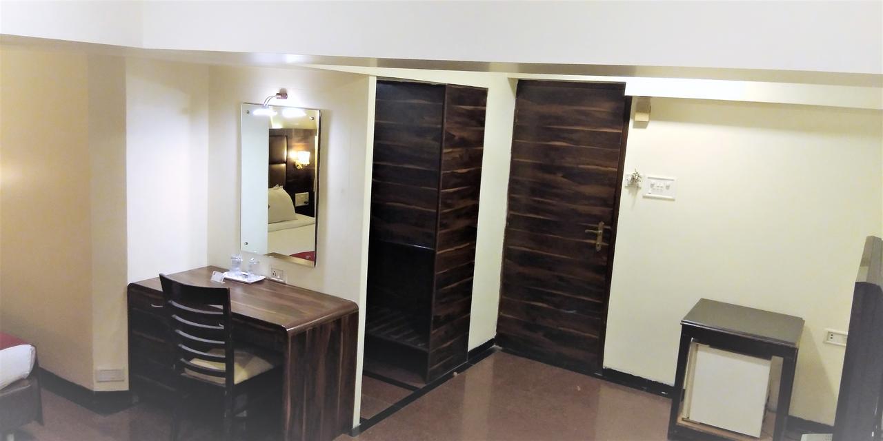 Hotel Heritage Dakshin Navi Mumbai Dış mekan fotoğraf